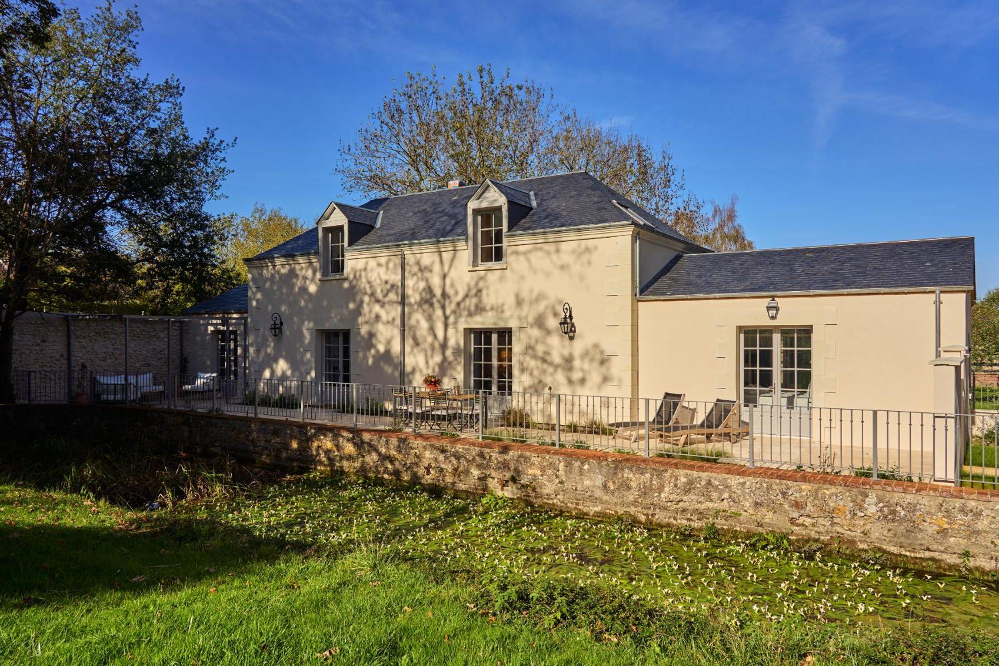 Domaine De La Commanderie De Ballan Exterior foto